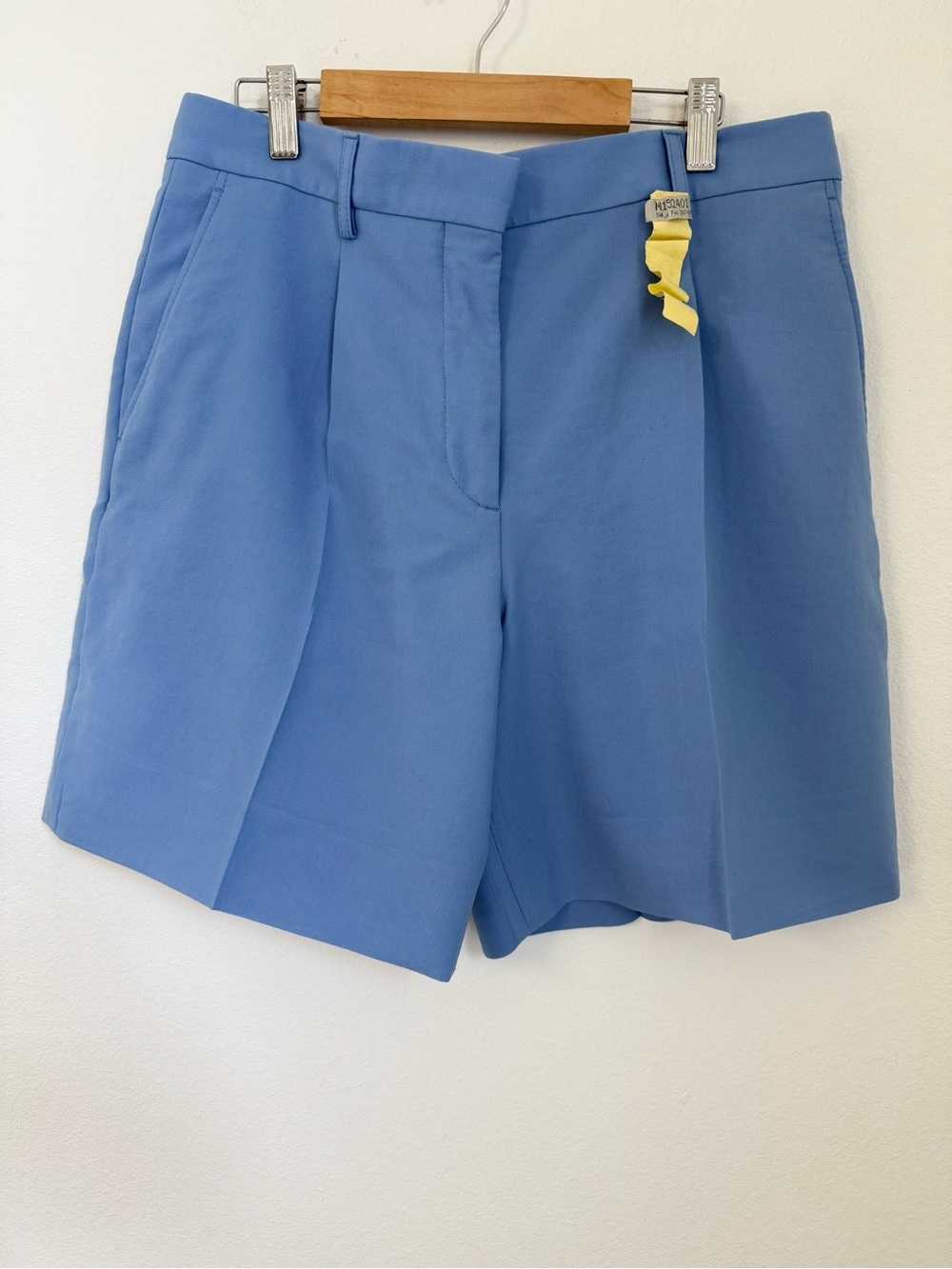 Burberry London Blue 100% Virgin Wool Toileted Pleated Shorts Women’s Size 8